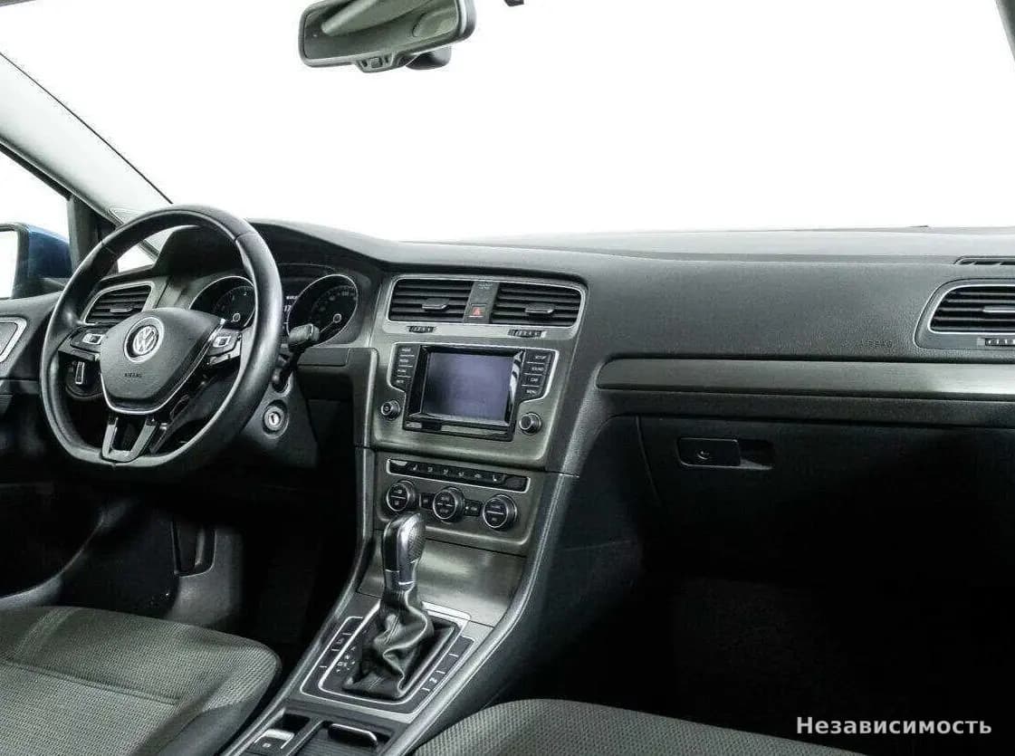 Volkswagen Golf 2012 с пробегом — фото 9