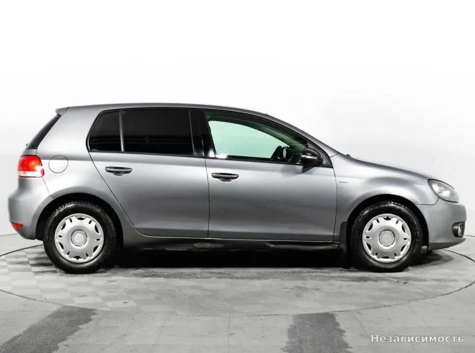 Volkswagen Golf 2012 с пробегом — фото 4