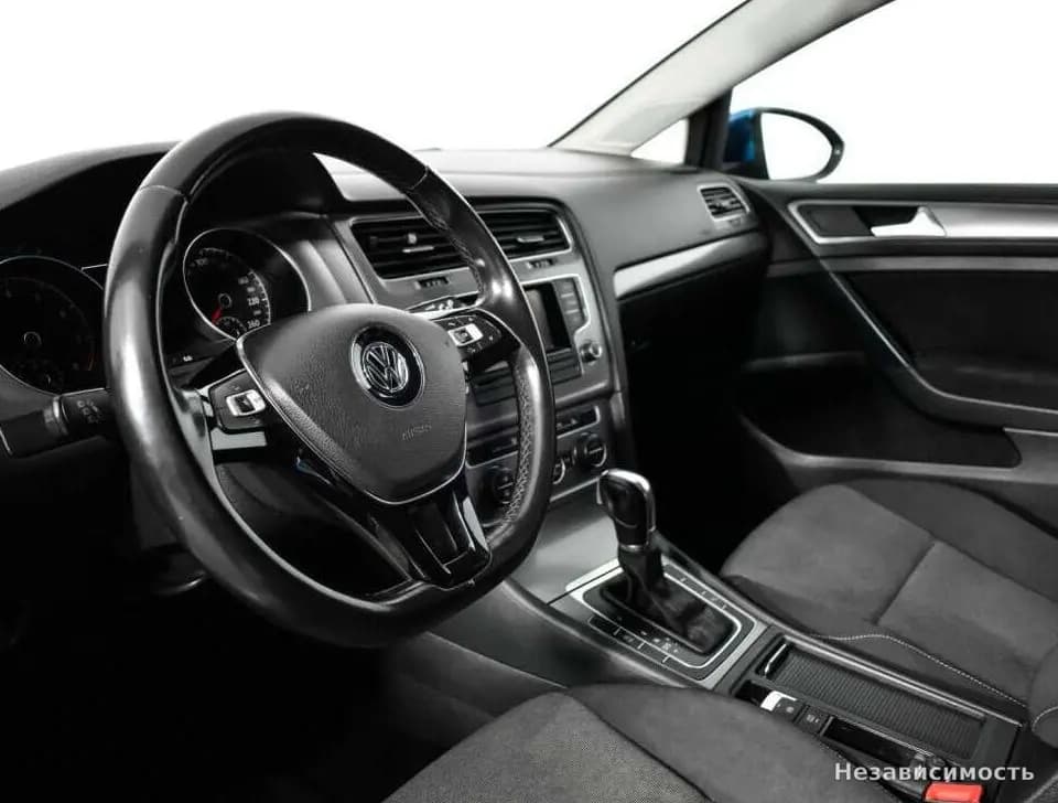 Volkswagen Golf 2014 с пробегом — фото 9