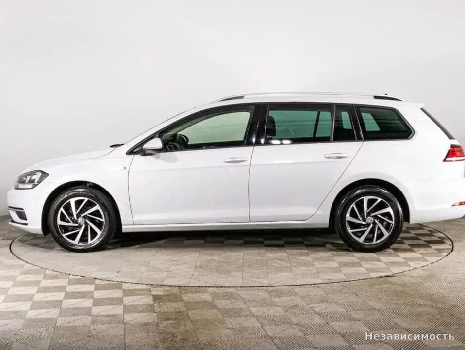 Volkswagen Golf 2018 с пробегом — фото 8