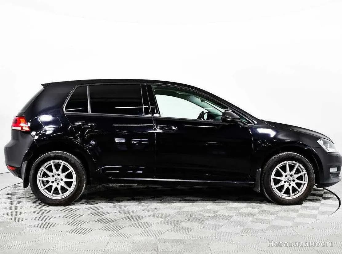 Volkswagen Golf 2013 с пробегом — фото 4