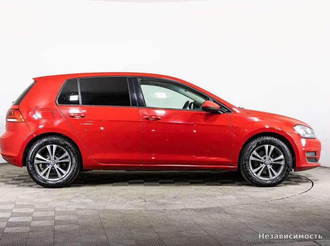 Volkswagen Golf 2013 с пробегом — фото 4