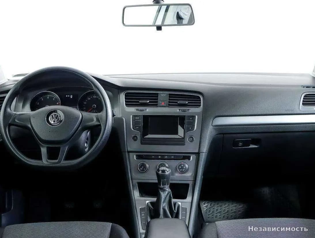 Volkswagen Golf 2013 с пробегом — фото 10