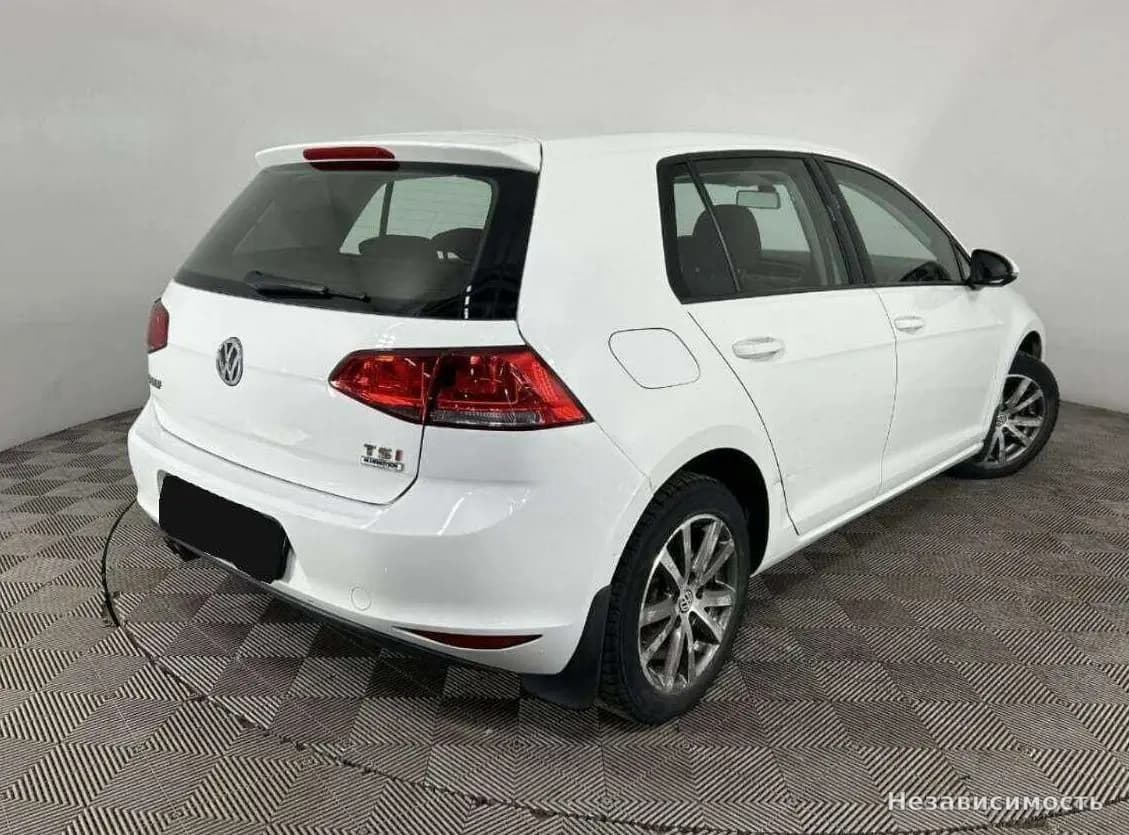 Volkswagen Golf 2015 с пробегом — фото 6