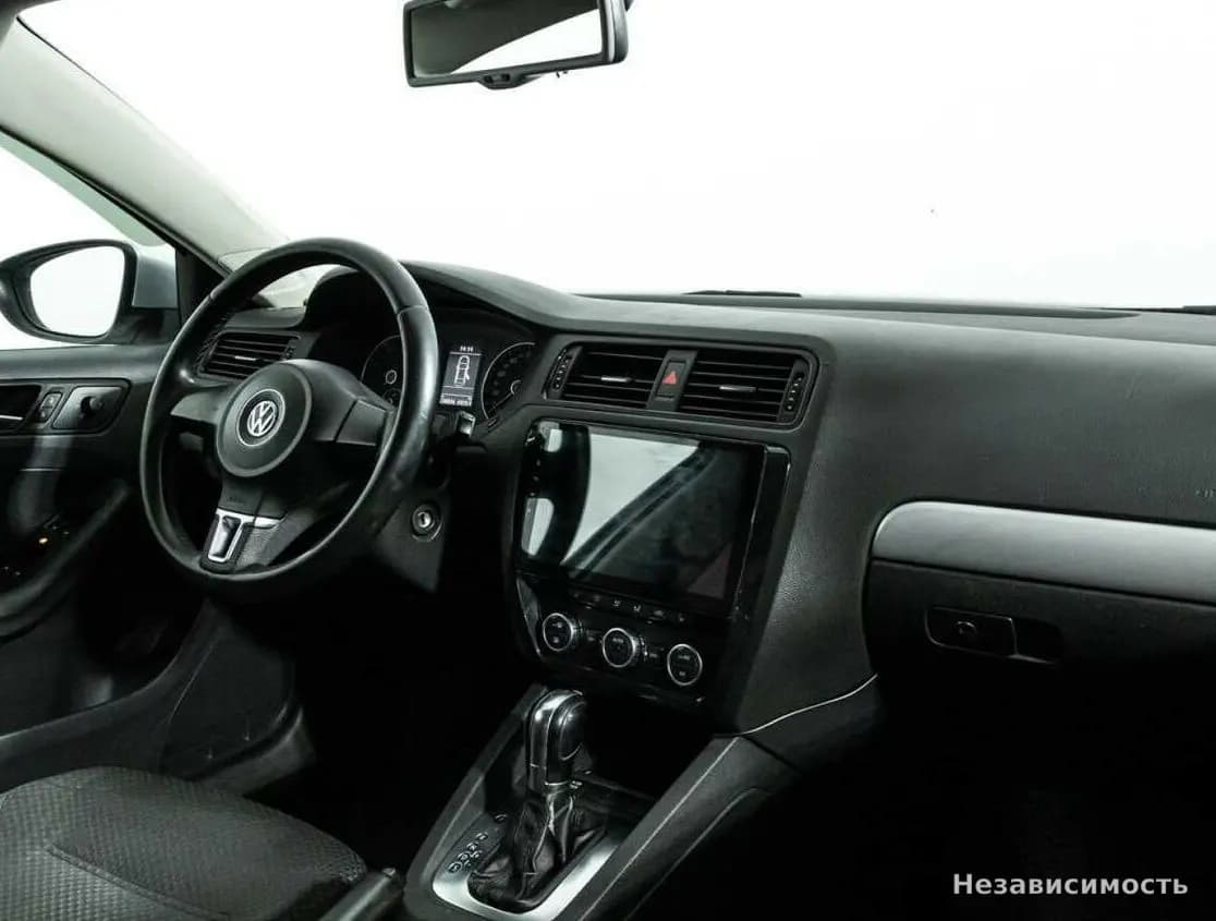 Volkswagen Jetta 2012 с пробегом — фото 9