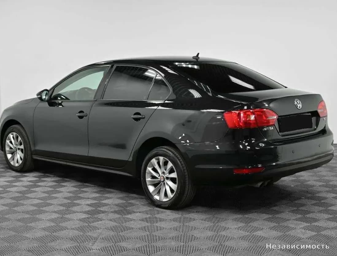Volkswagen Jetta 2012 с пробегом — фото 4
