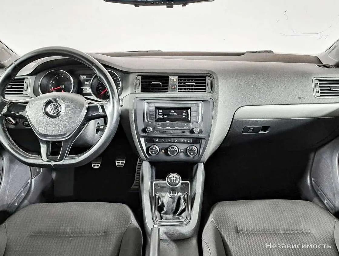 Volkswagen Jetta 2016 с пробегом — фото 10