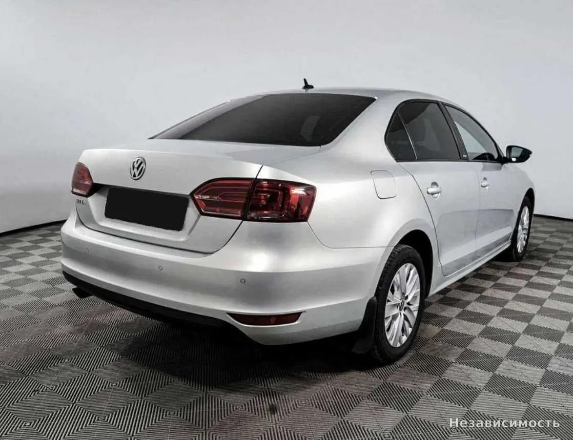 Volkswagen Jetta 2014 с пробегом — фото 4