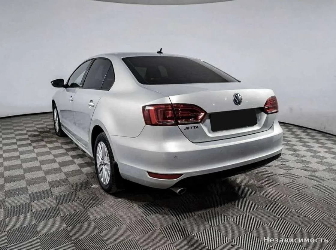 Volkswagen Jetta 2014 с пробегом — фото 6