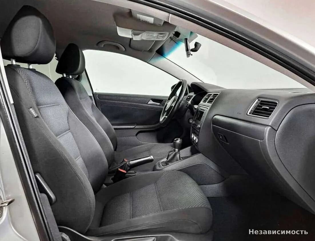 Volkswagen Jetta 2014 с пробегом — фото 7