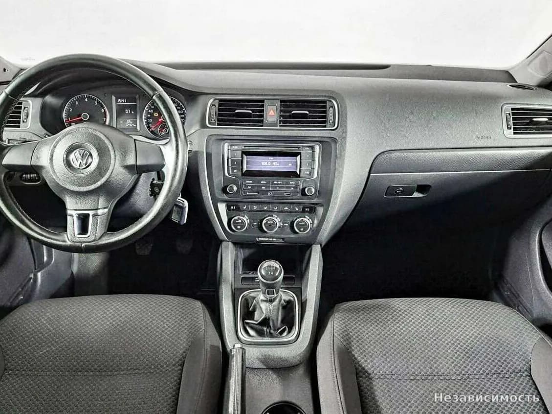 Volkswagen Jetta 2014 с пробегом — фото 10