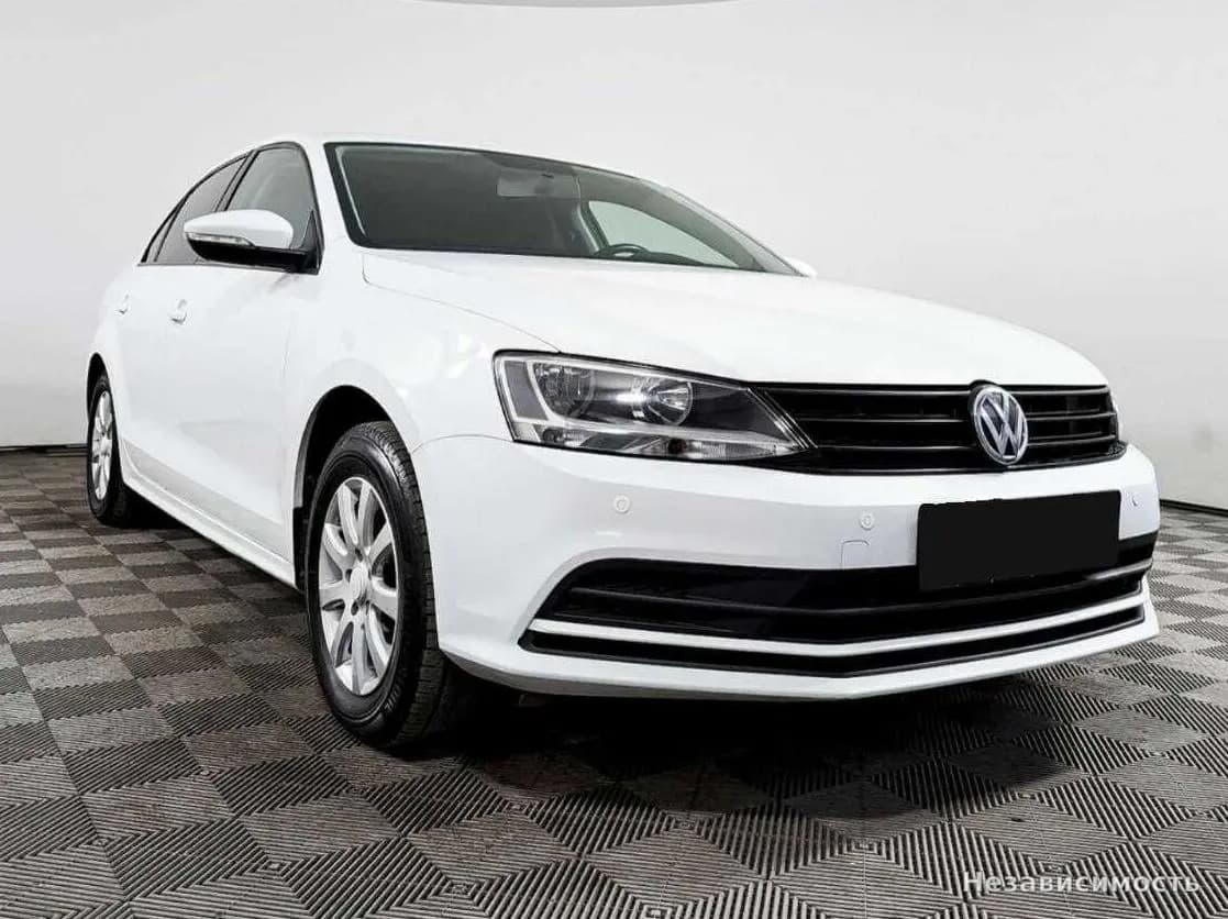 Volkswagen Jetta 2018 с пробегом — фото 3