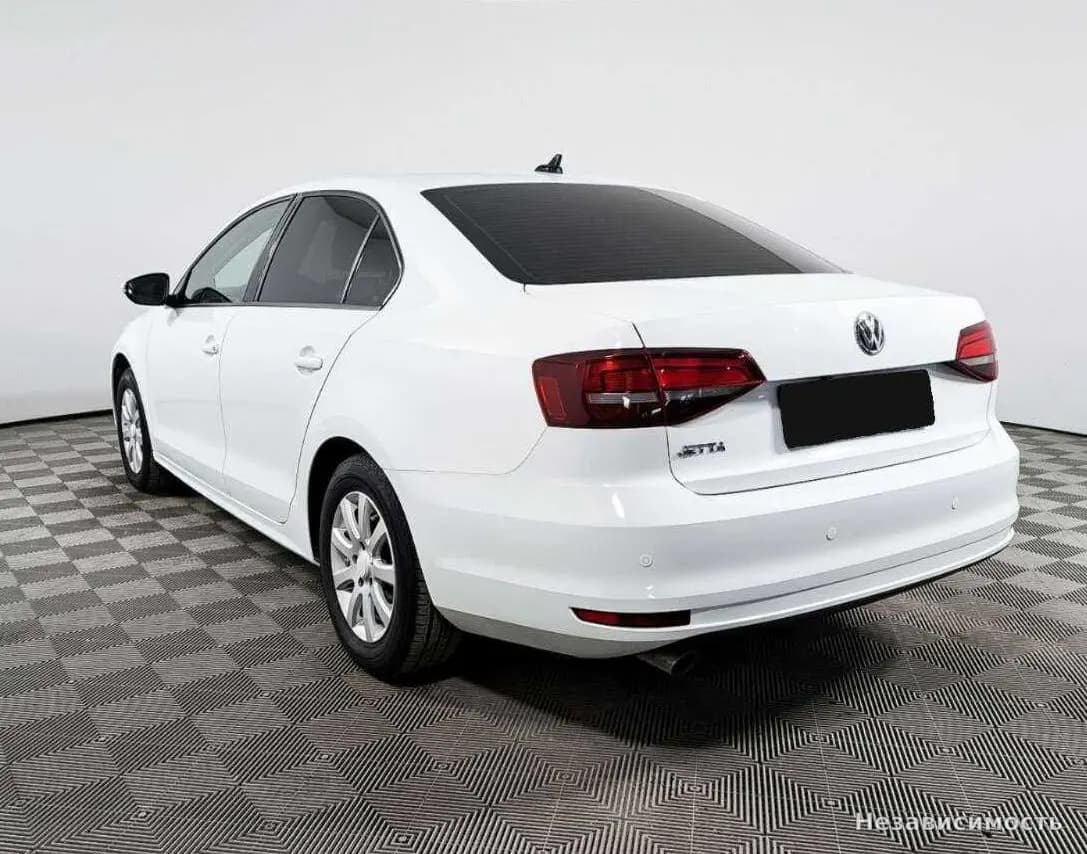 Volkswagen Jetta 2018 с пробегом — фото 6