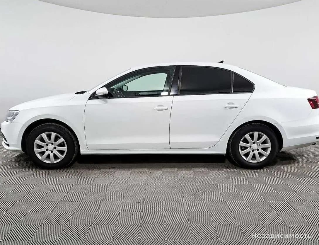 Volkswagen Jetta 2018 с пробегом — фото 7