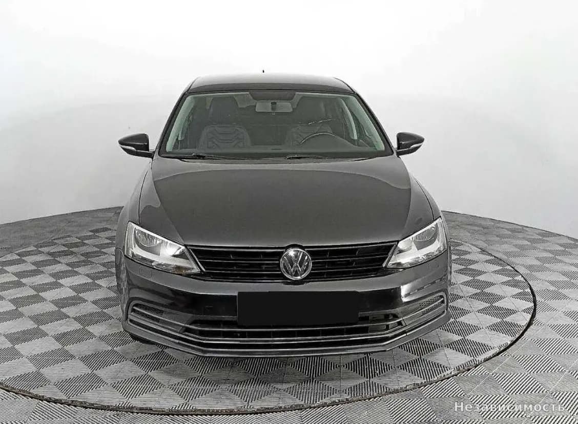 Volkswagen Jetta 2018 с пробегом — фото 2