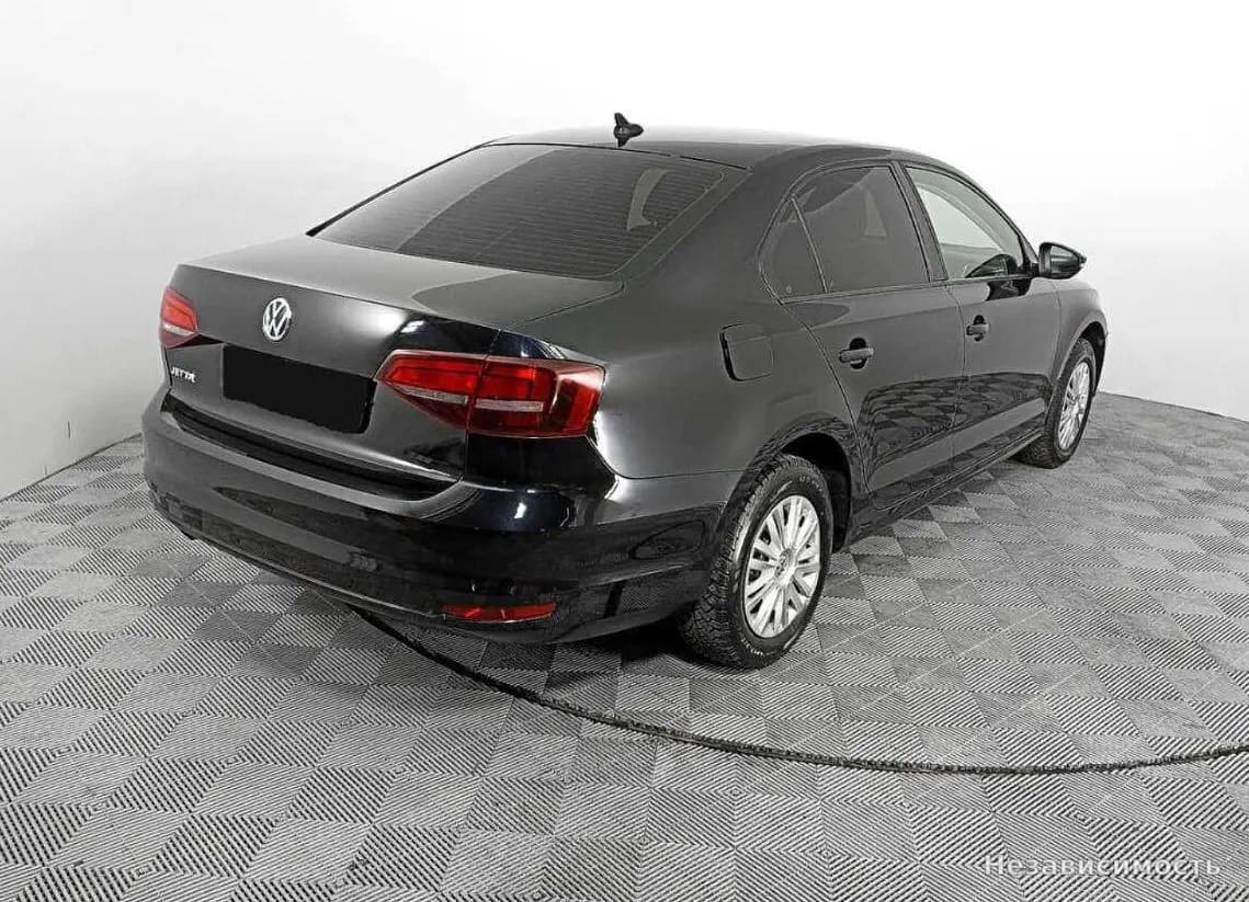 Volkswagen Jetta 2018 с пробегом — фото 4