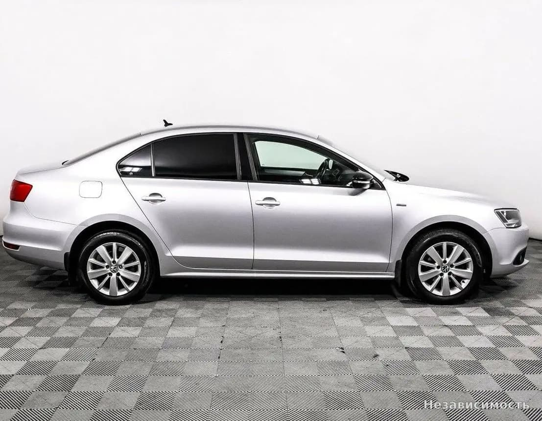 Volkswagen Jetta 2013 с пробегом — фото 4