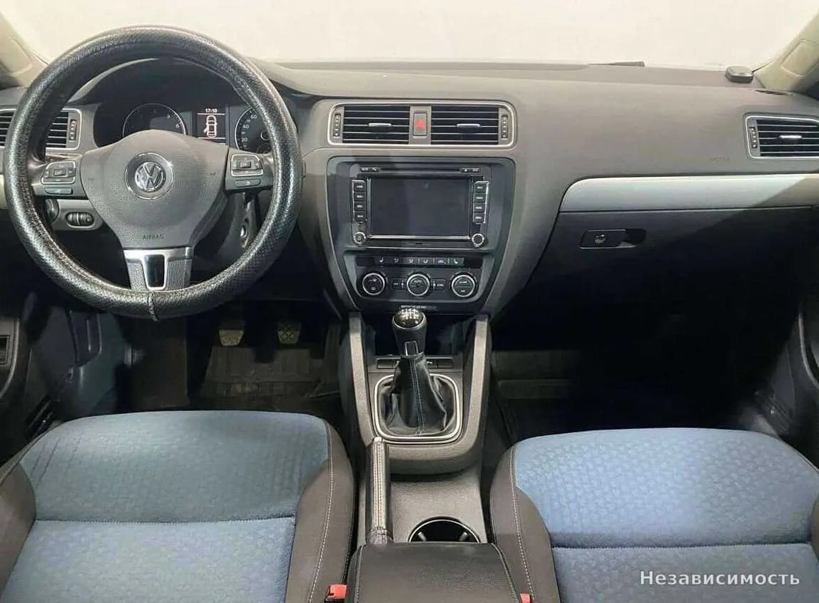 Volkswagen Jetta 2013 с пробегом — фото 10