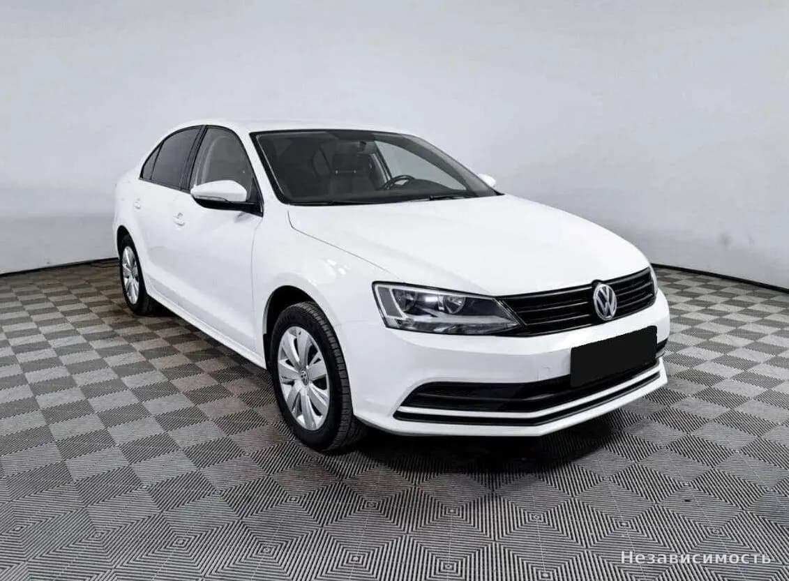 Volkswagen Jetta 2017 с пробегом — фото 3