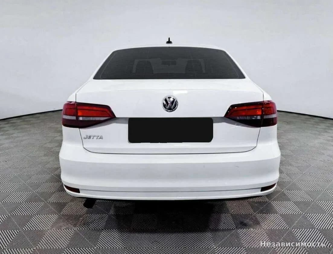 Volkswagen Jetta 2017 с пробегом — фото 4