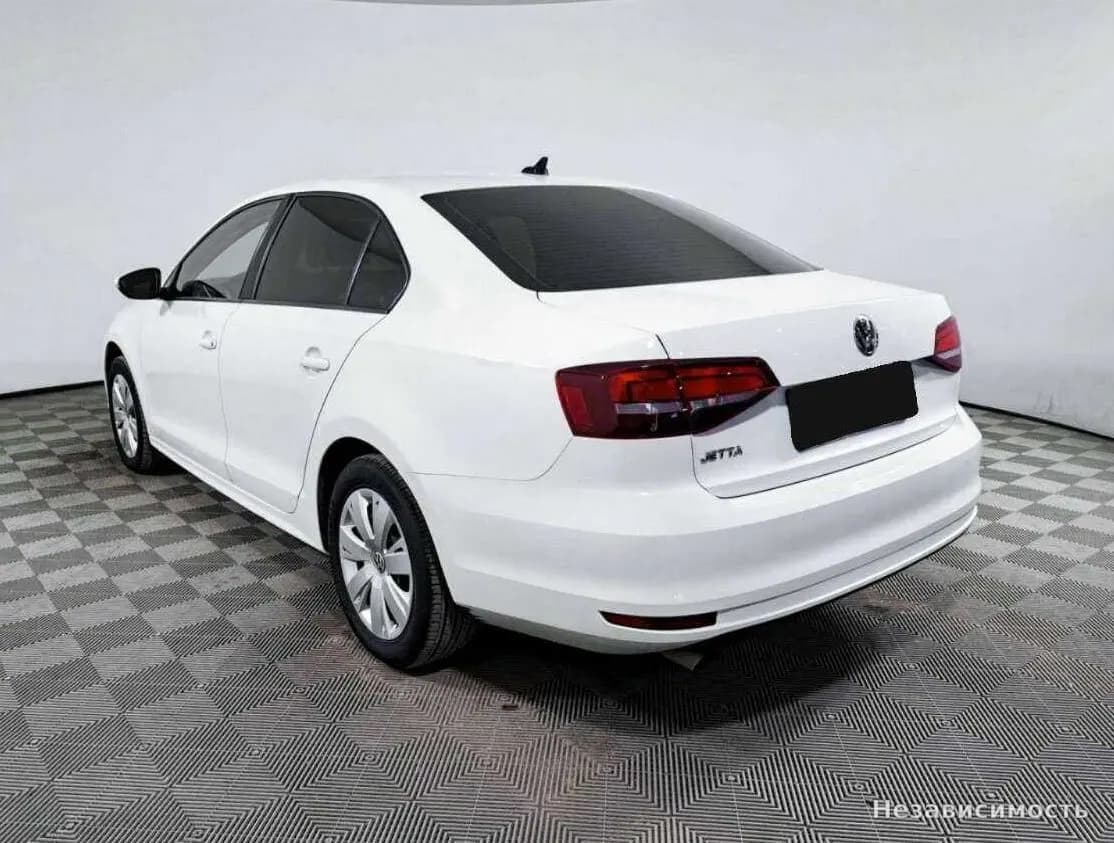 Volkswagen Jetta 2017 с пробегом — фото 5