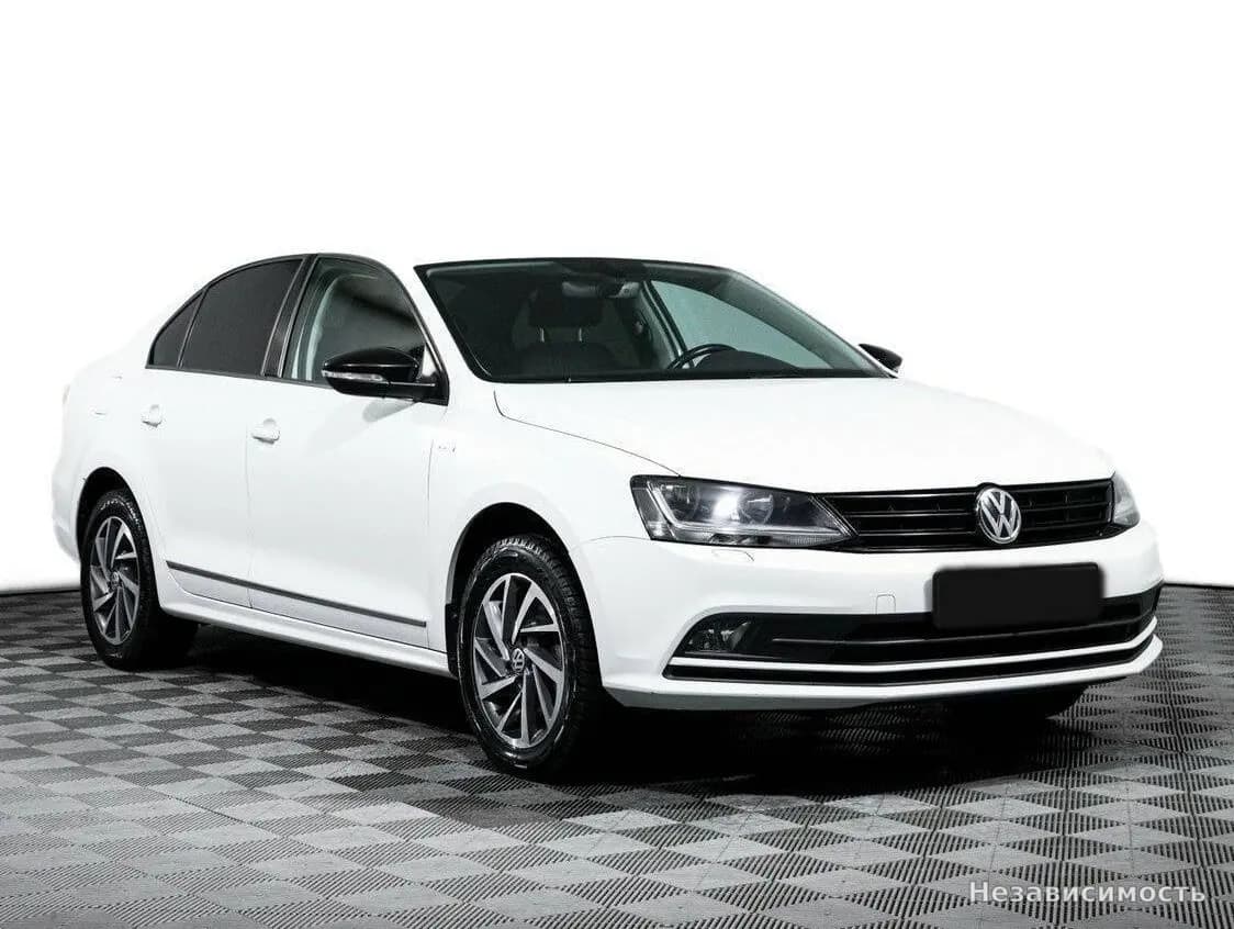 Volkswagen Jetta 2017 с пробегом — фото 3