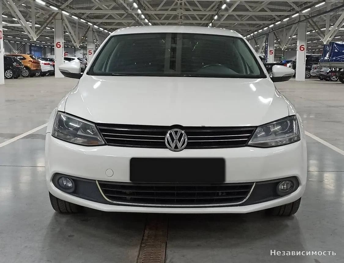 Volkswagen Jetta 2014 с пробегом — фото 2