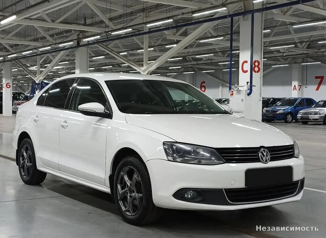 Volkswagen Jetta 2014 с пробегом — фото 3