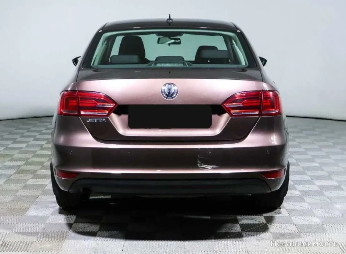 Volkswagen Jetta 2014 с пробегом — фото 6