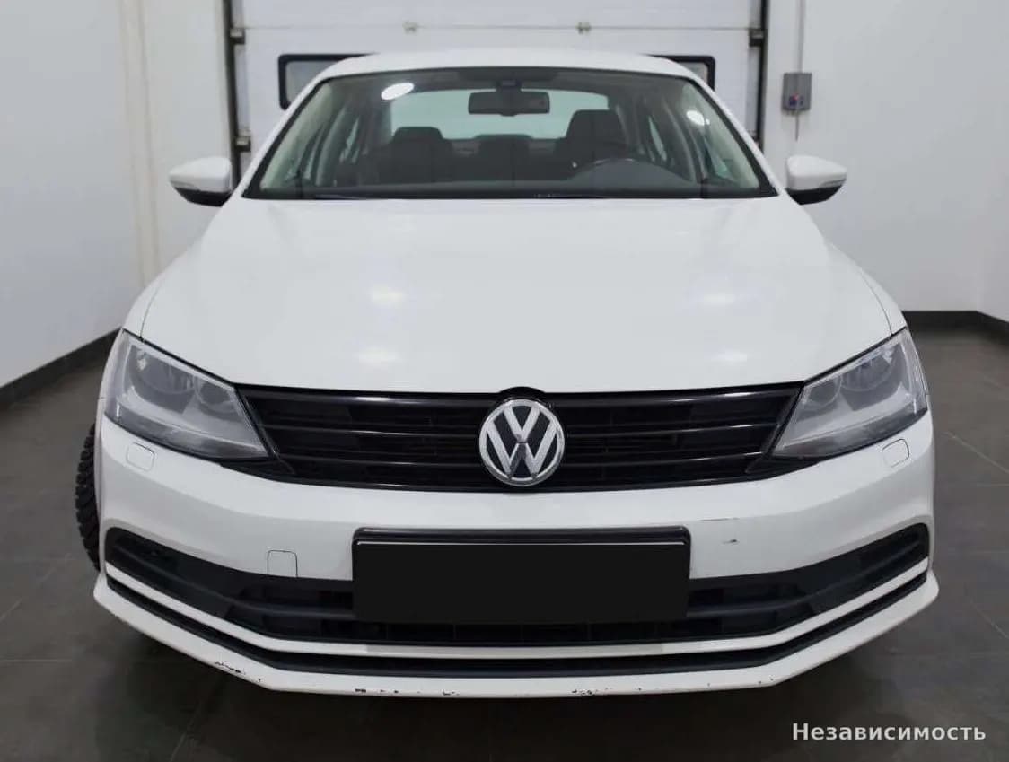 Volkswagen Jetta 2015 с пробегом — фото 2