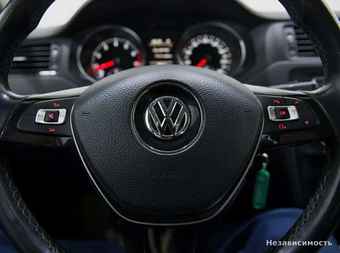 Volkswagen Jetta 2015 с пробегом — фото 8
