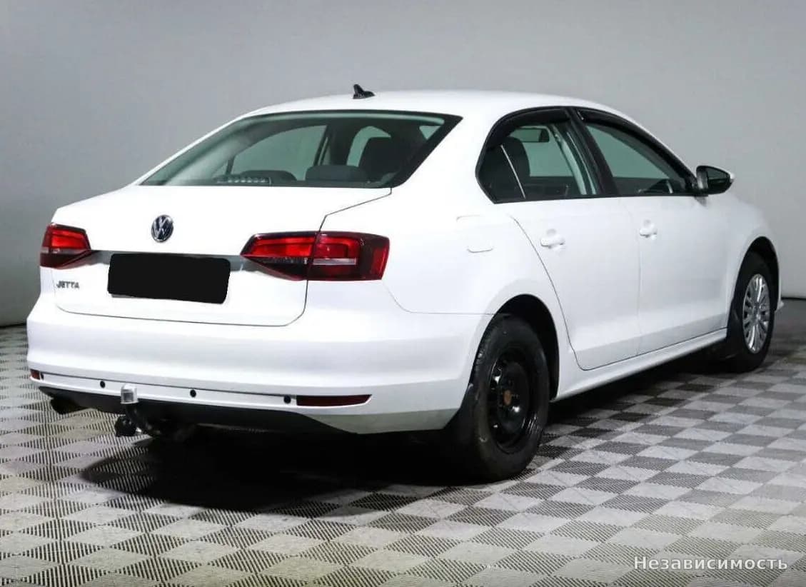 Volkswagen Jetta 2017 с пробегом — фото 4