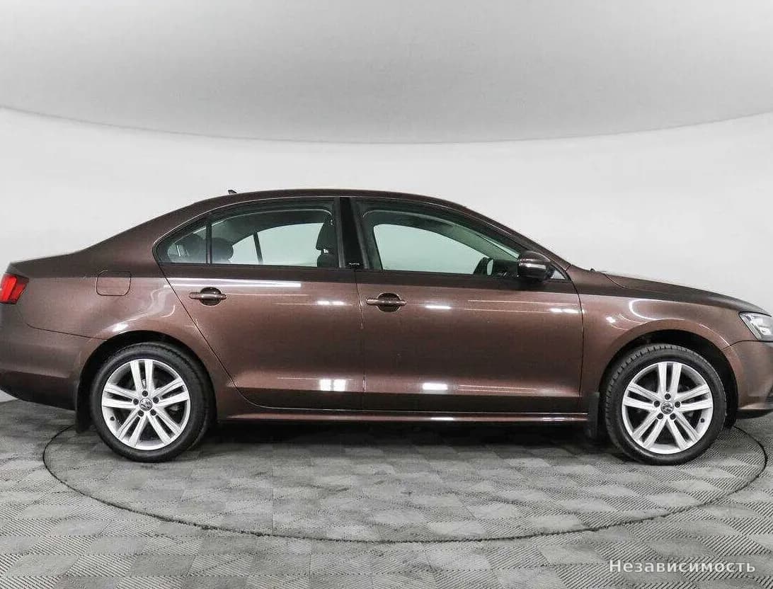 Volkswagen Jetta 2017 с пробегом — фото 4