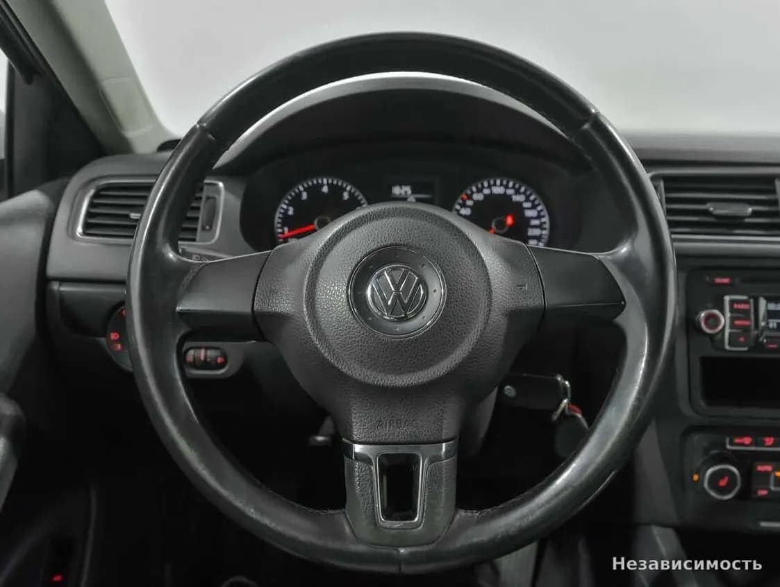 Volkswagen Jetta 2012 с пробегом — фото 8