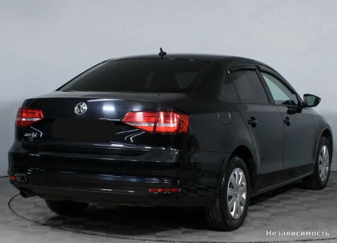 Volkswagen Jetta 2015 с пробегом — фото 5