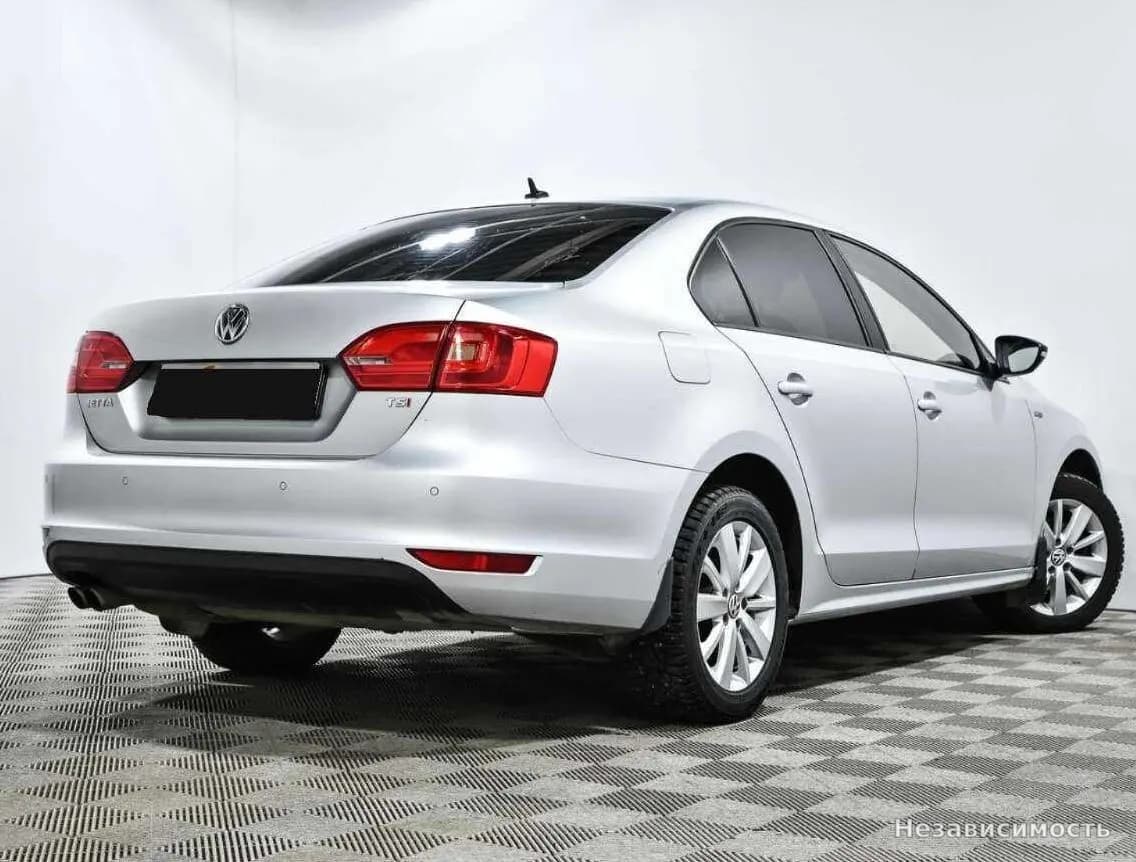 Volkswagen Jetta 2013 с пробегом — фото 4