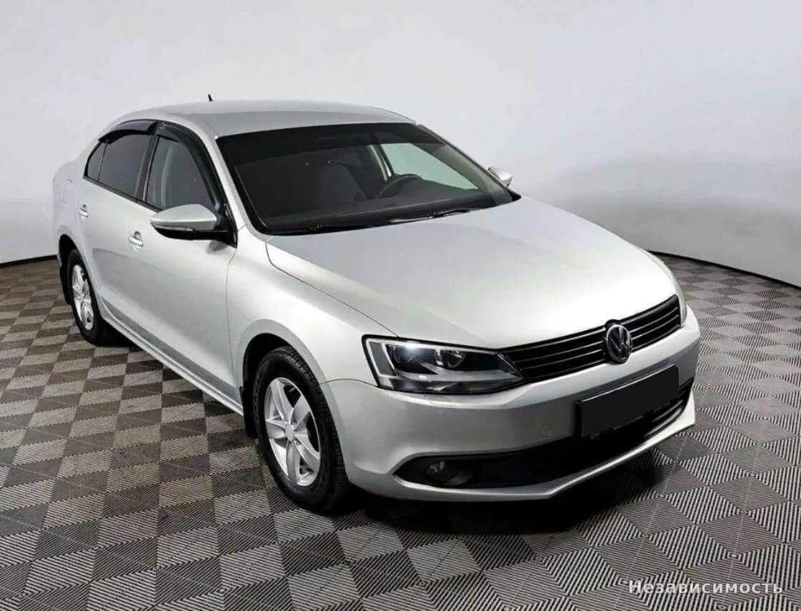 Volkswagen Jetta 2014 с пробегом — фото 3