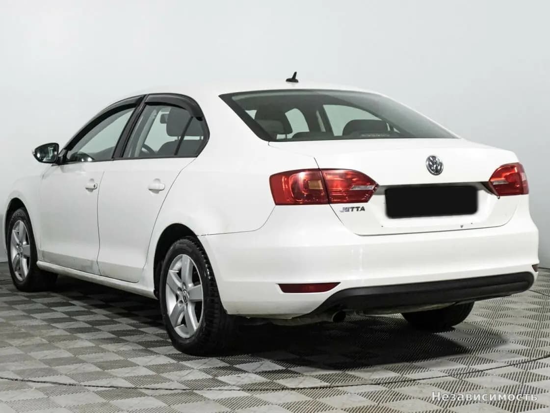 Volkswagen Jetta 2014 с пробегом — фото 7