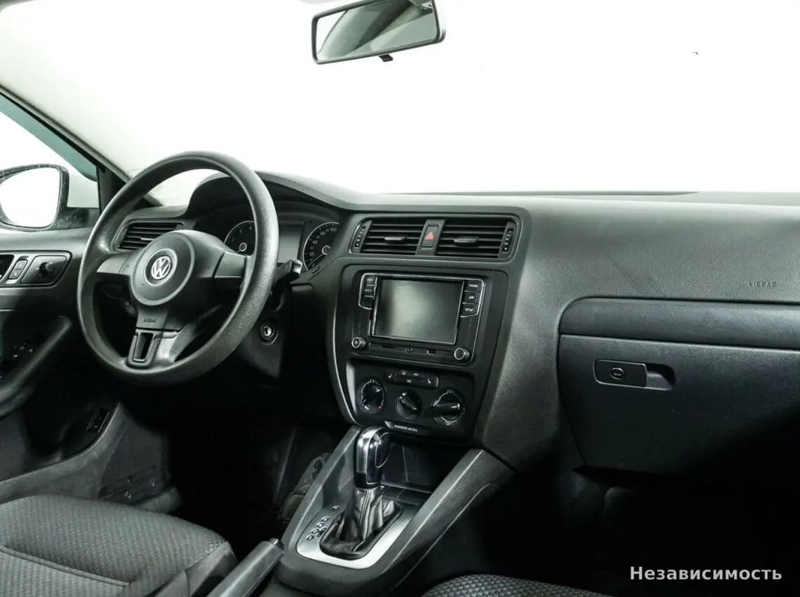 Volkswagen Jetta 2014 с пробегом — фото 9