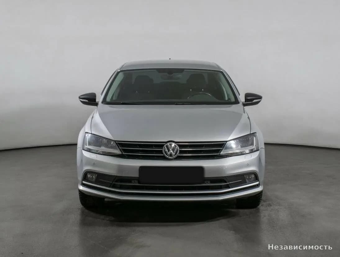 Volkswagen Jetta 2018 с пробегом — фото 2