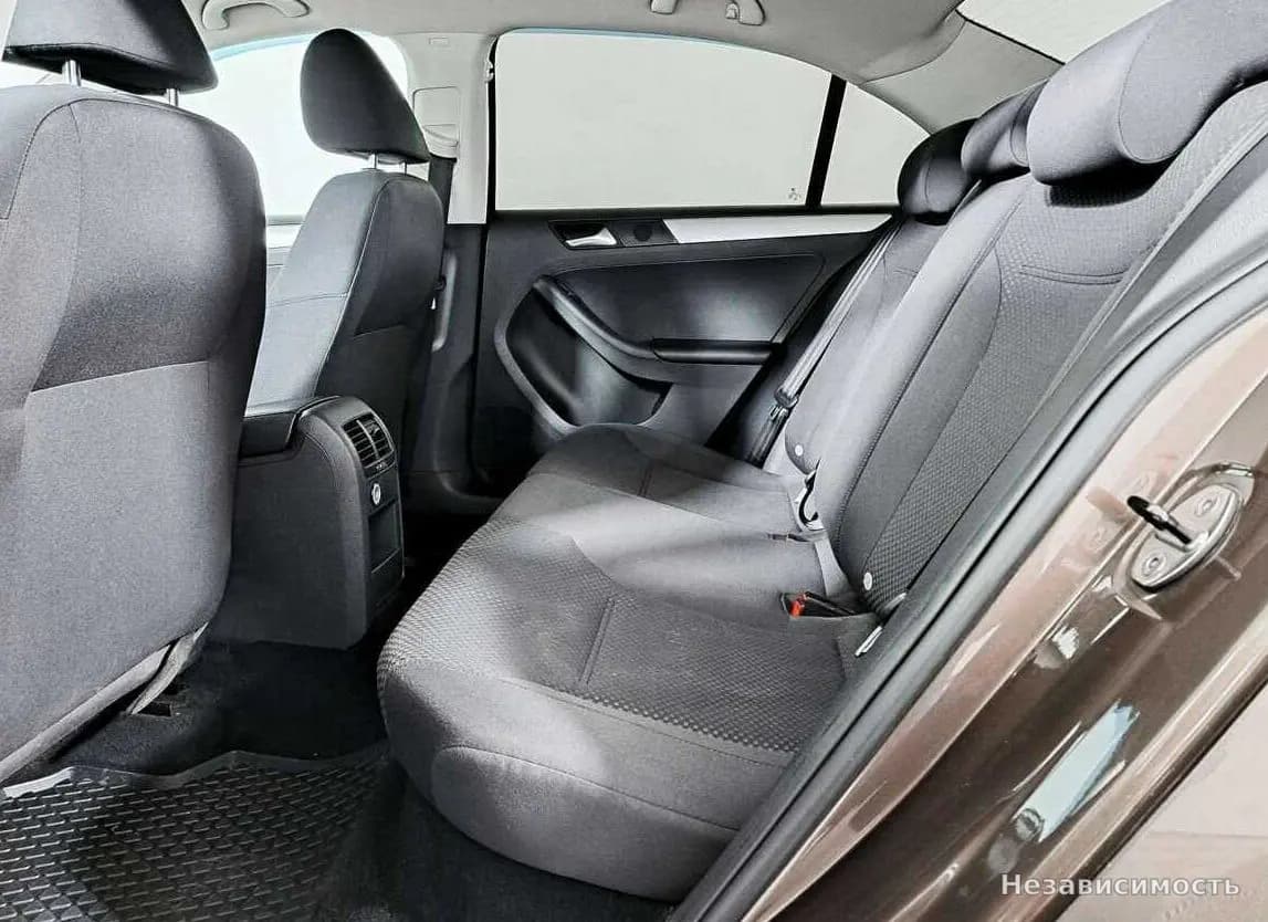 Volkswagen Jetta 2013 с пробегом — фото 10
