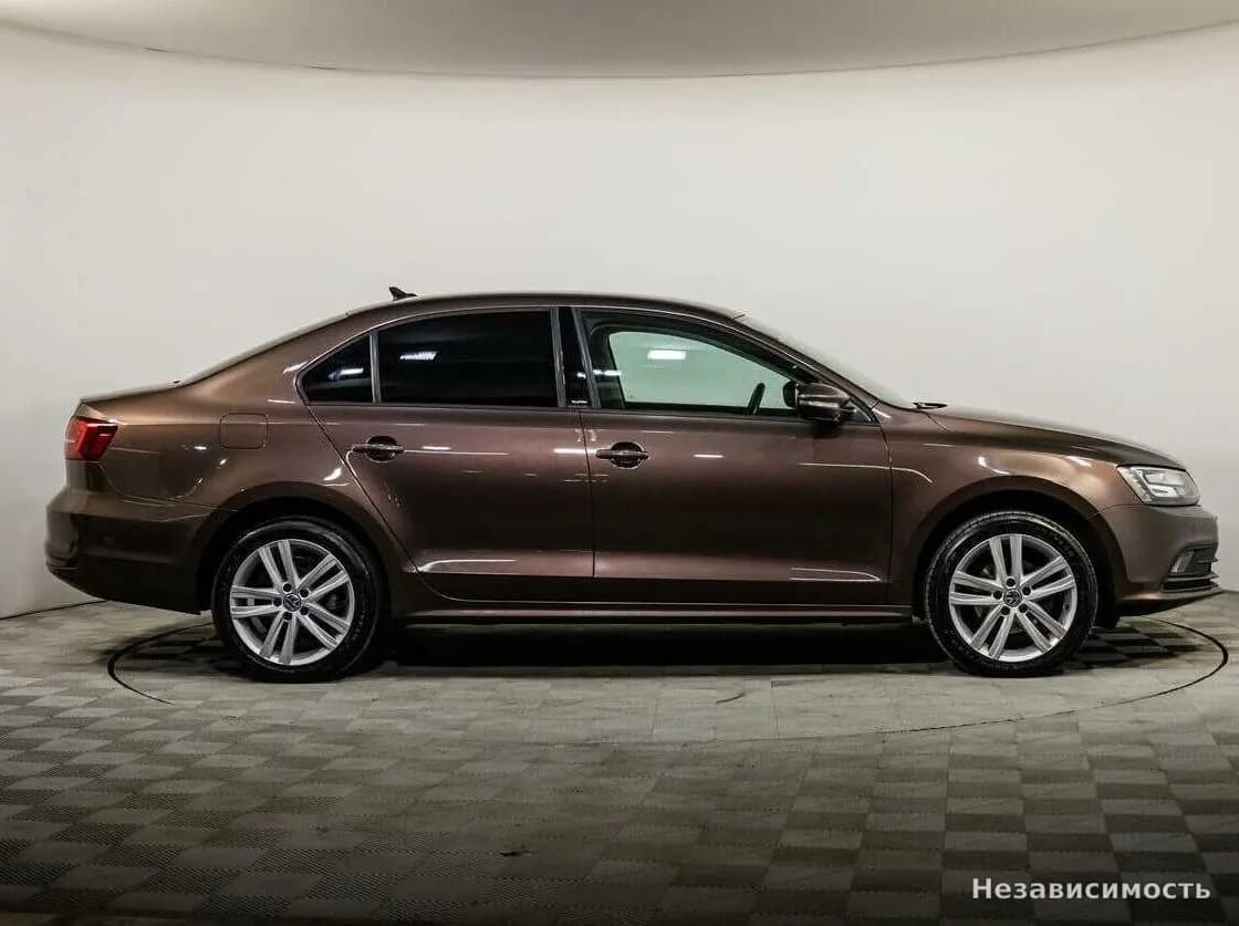 Volkswagen Jetta 2016 с пробегом — фото 3