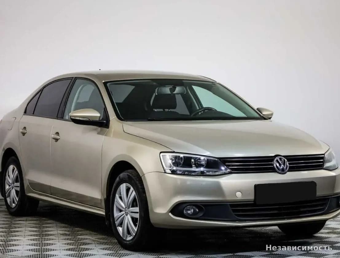 Volkswagen Jetta 2012 с пробегом — фото 2