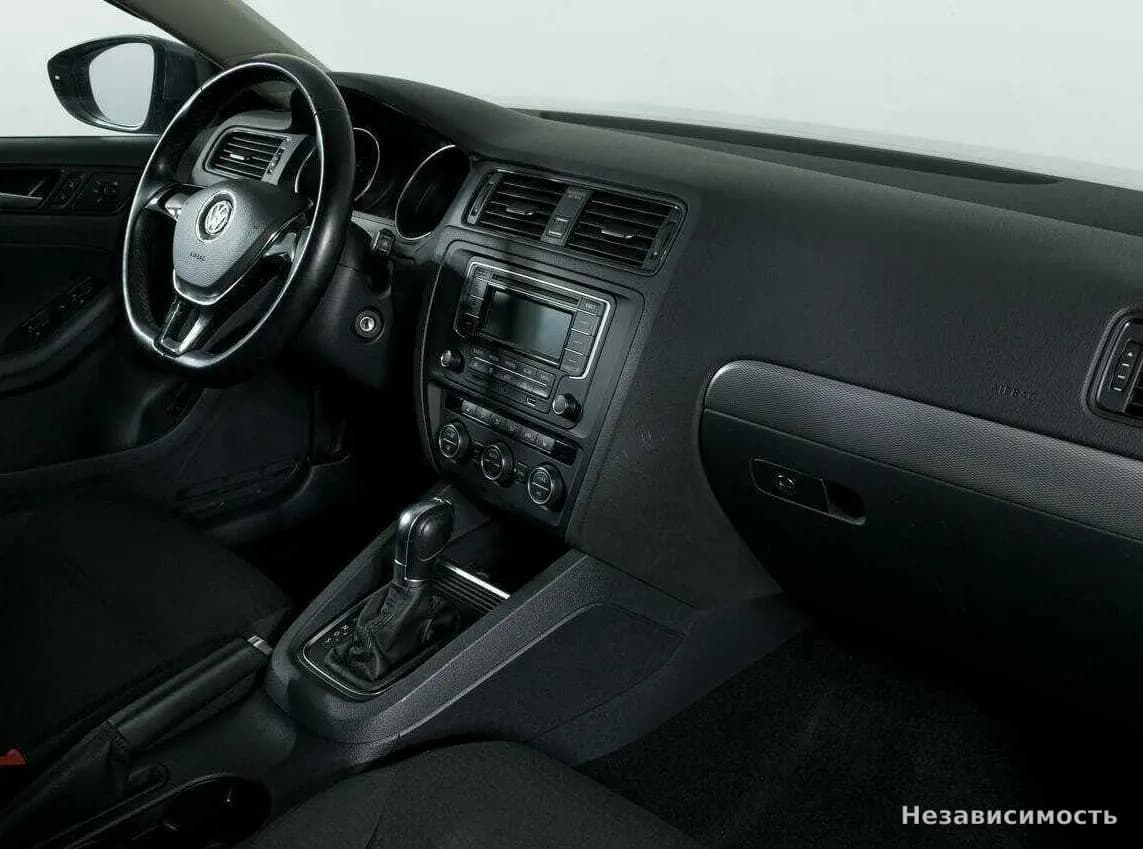 Volkswagen Jetta 2016 с пробегом — фото 7