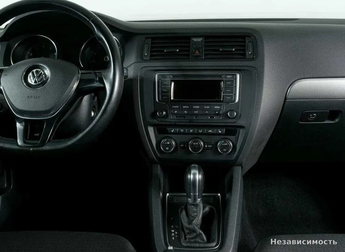 Volkswagen Jetta 2016 с пробегом — фото 8