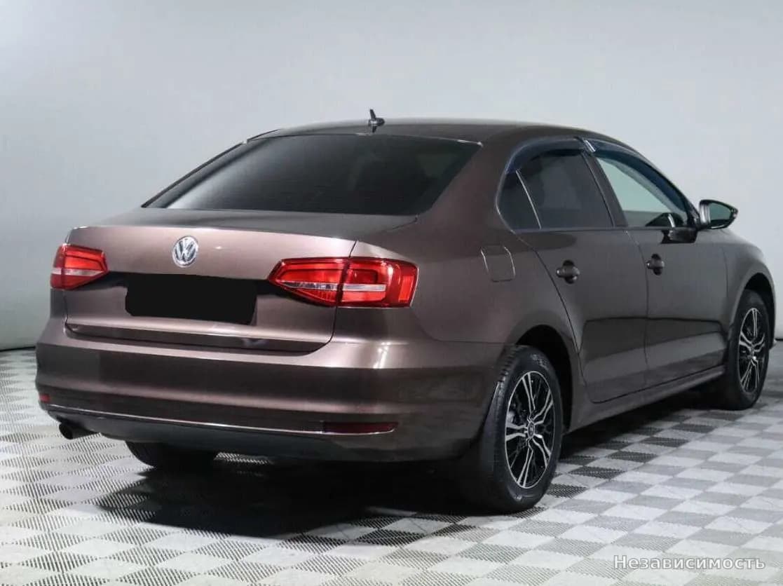 Volkswagen Jetta 2015 с пробегом — фото 4