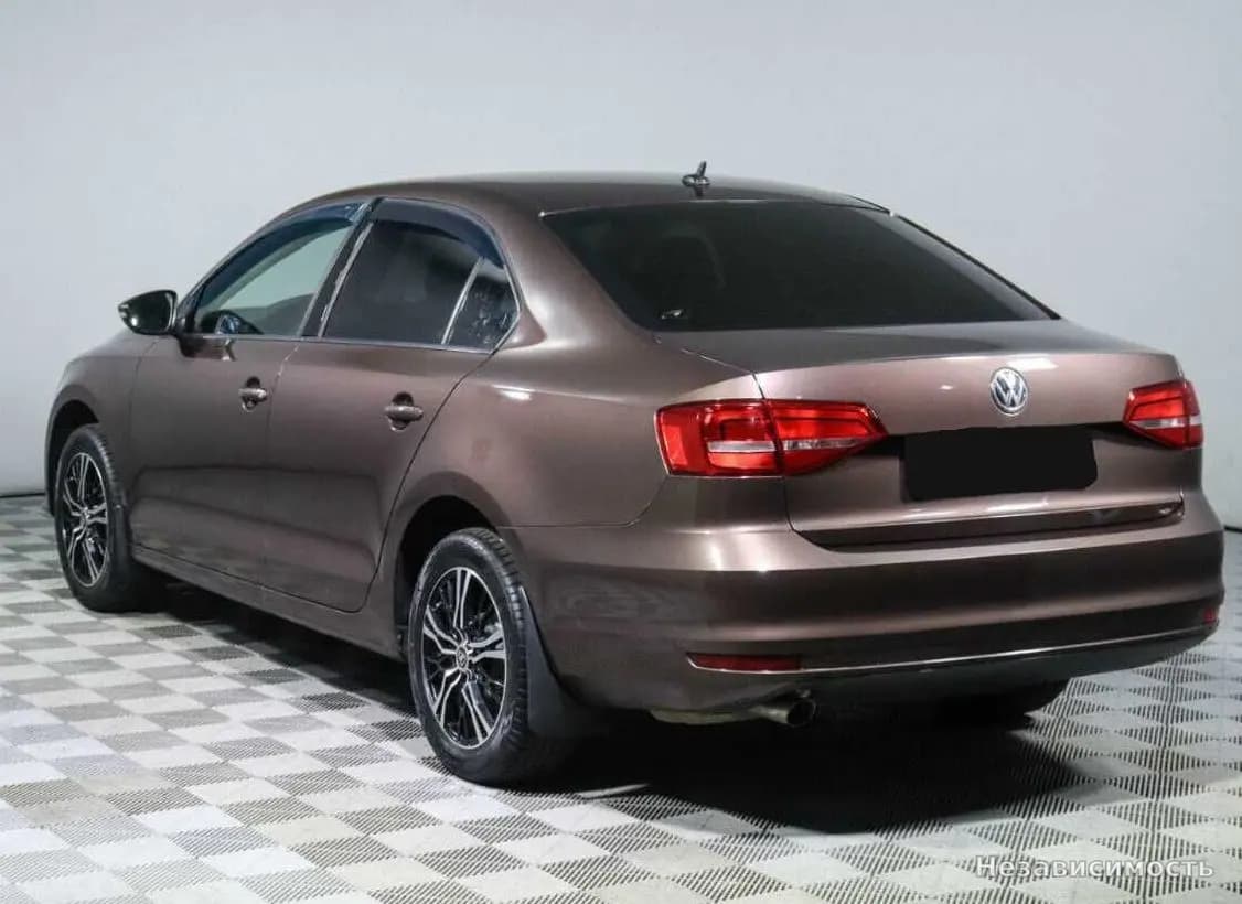 Volkswagen Jetta 2015 с пробегом — фото 6