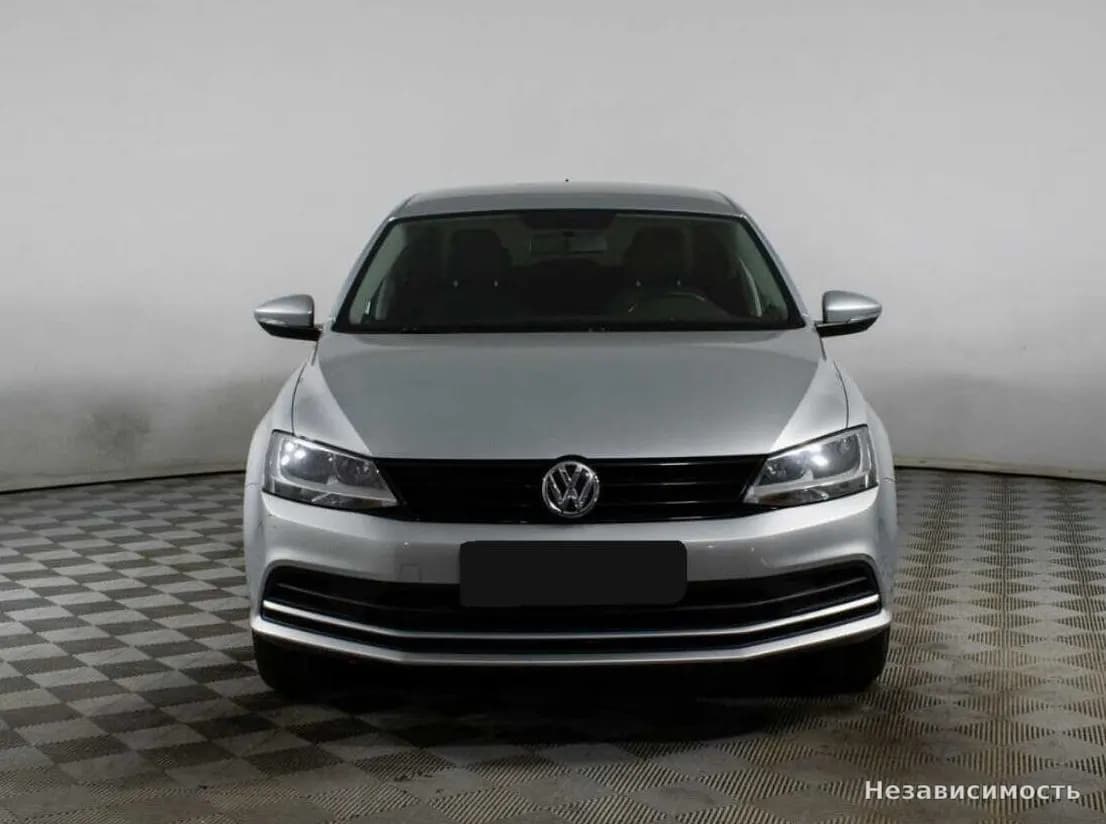 Volkswagen Jetta 2018 с пробегом — фото 2