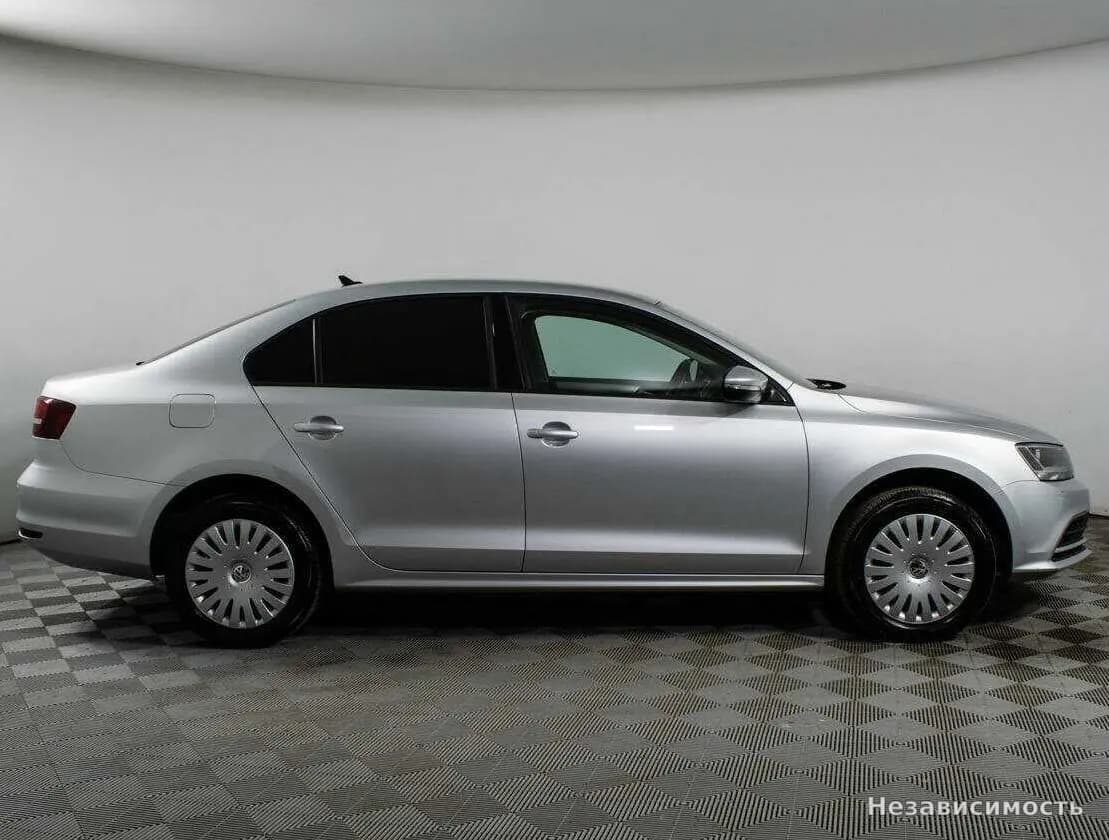 Volkswagen Jetta 2018 с пробегом — фото 4