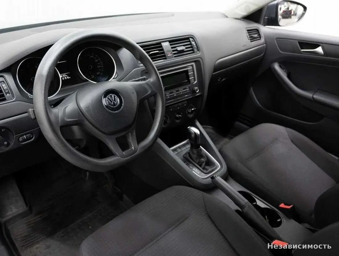 Volkswagen Jetta 2015 с пробегом — фото 7